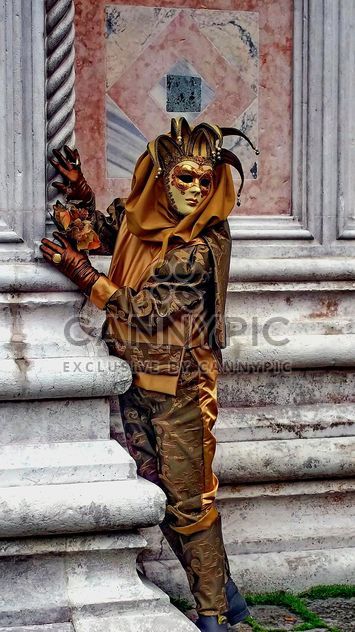 people in masks on carnival - image #333603 gratis